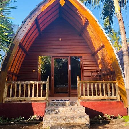 Oktavia Bungalows Gili Air Ngoại thất bức ảnh